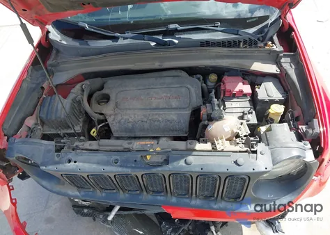 2018 Jeep Renegade Altitude Fwd z USA, uszkodzony, nr VIN ZACCJABB2JPH77063